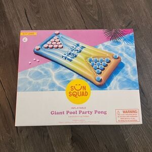 Sun Squad Inflatable Giant Piil Party Pong